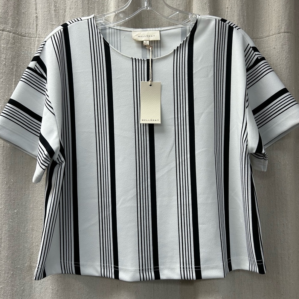 Mellow day/NWT/ Black and White Striped Women's Top/size S
